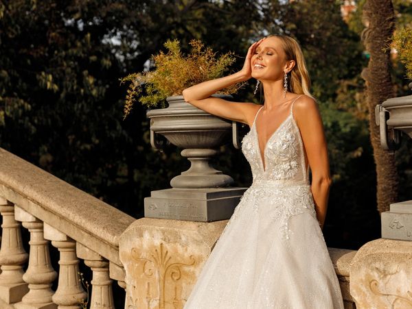 International Couture IC018q